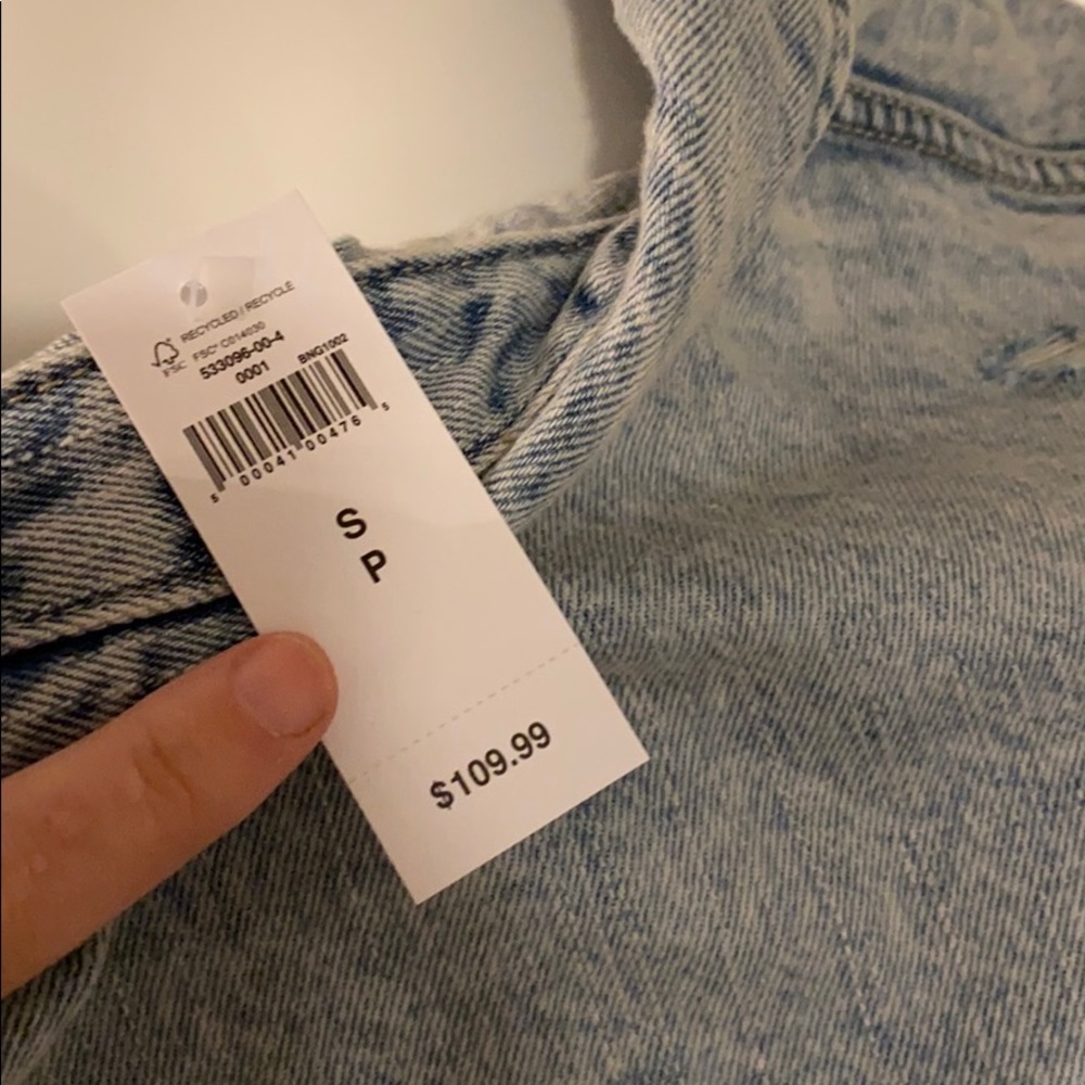 Banana Republic distress Jean Jacket - Picture 5 of 7